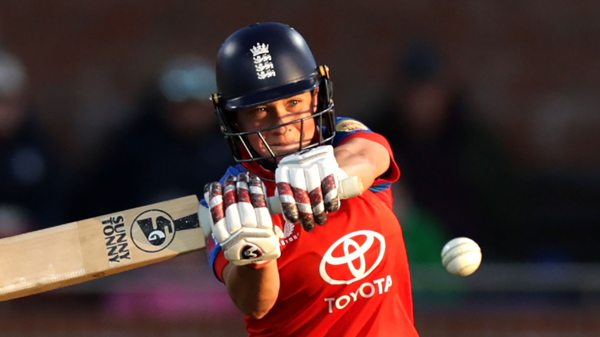 Sciver-Brunt: England can learn from in-form Capsey