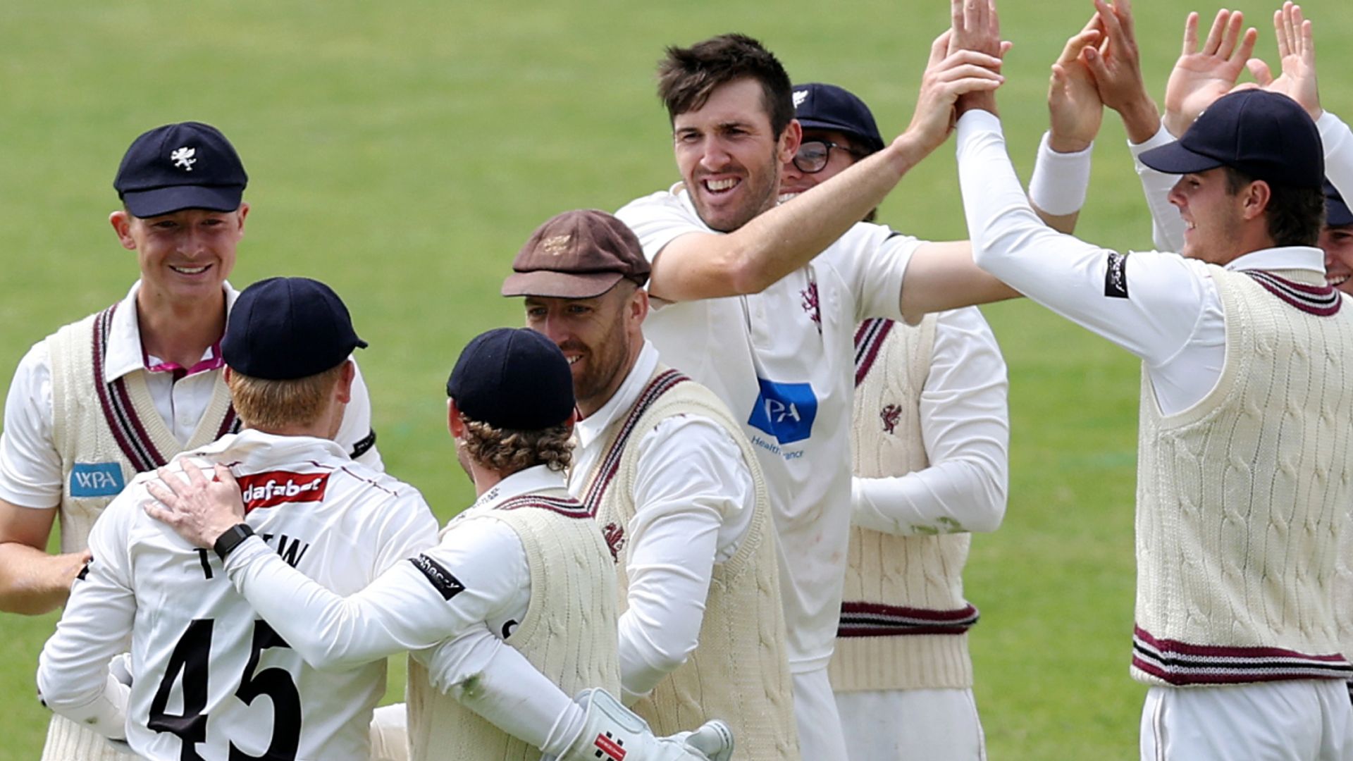 Overton puts Somerset in County Championship title race as Essex move top