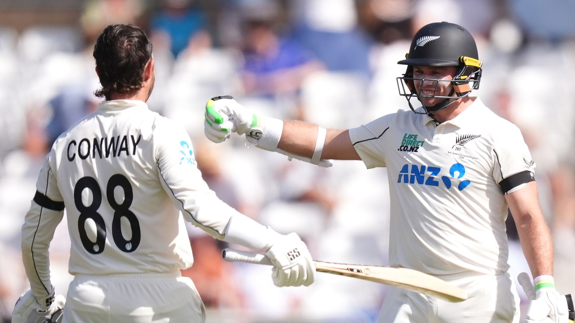 Latham and Conway hit tons, NZ over 250 without loss vs England LIVE!