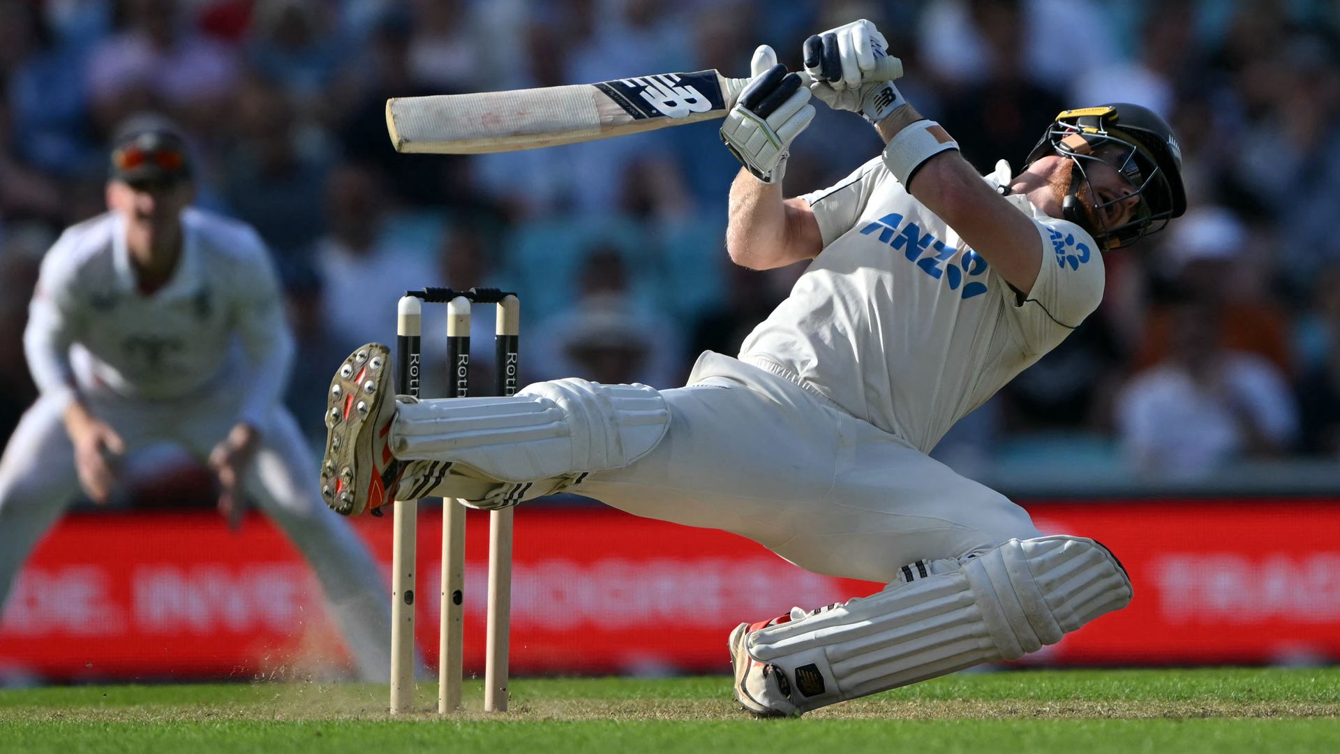 Archer's box-office spell to Phillips lights up The Oval