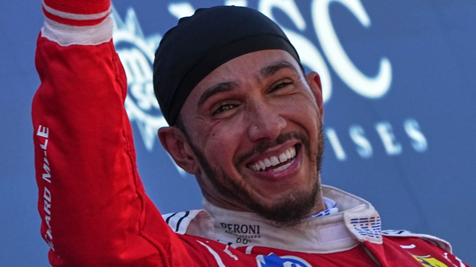Villeneuve: Ferrari şampiyonluk şansı istiyorsa Hamilton'a odaklanmalı