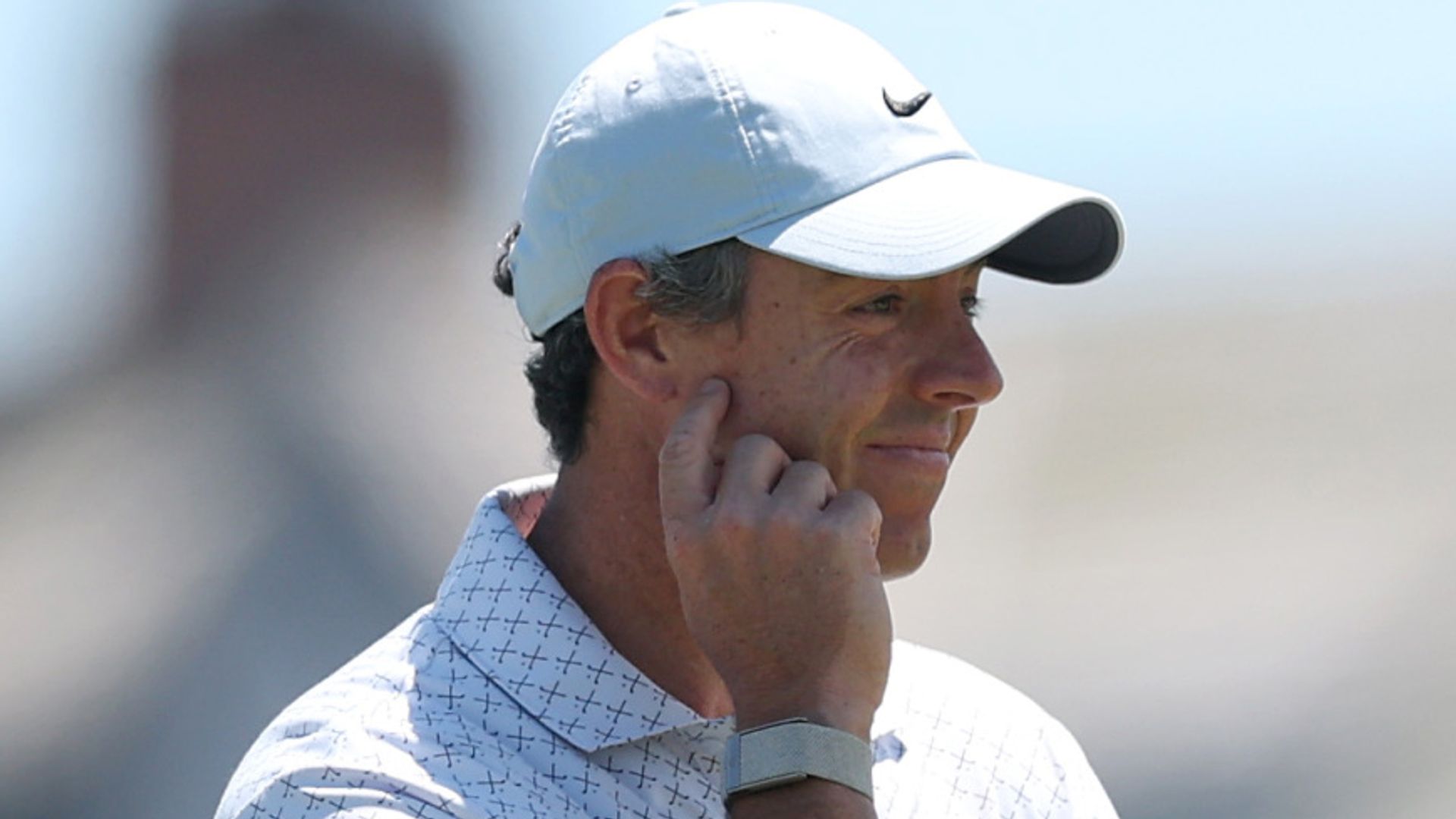US Open: McIlroy makes slow start to final day as Clark leads Scheffler LIVE!