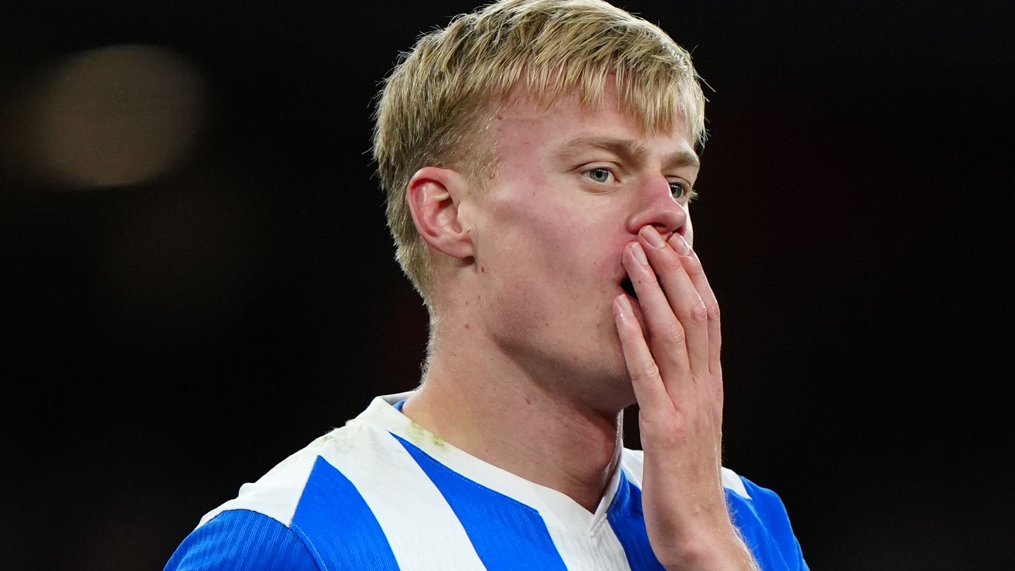 Jan Paul van Hecke: Tottenham agree deal for Brighton defender worth £52m