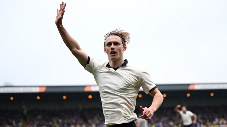   Ben Waine, de Port Vale, comemora o primeiro gol de seu time durante a partida da quinta rodada da Emirates FA Cup contra o Sunderland