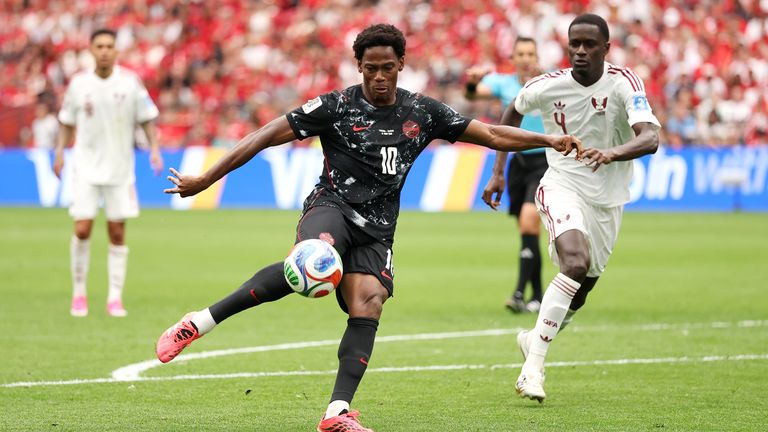 Jonathan David colocou o Canadá em vantagem por 2 a 0