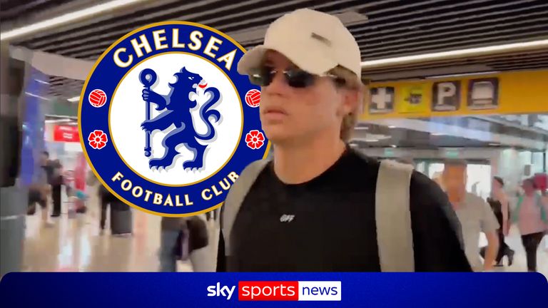 Exclusive shots of Marco Palestra flying to London to complete his move to Chelsea from Atalanta for around £43m (Credit: Gianluca Di Marzio).