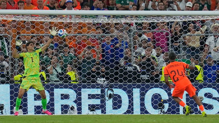 Bono put Crycensio Summerville off sufficiently to read the Netherlands winger's penalty in their shoot-out win
