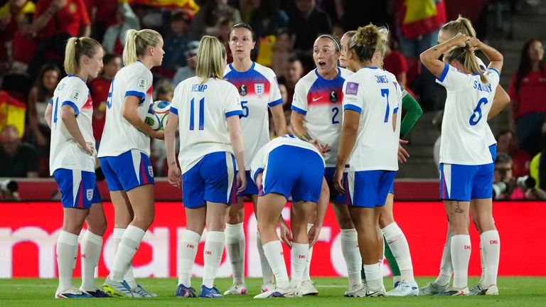 Lucy Bronze speaks to her team-mates after Alexia Putellas scores for Spain