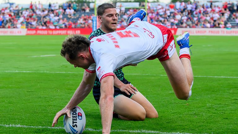 Hull KR's Joe Burgess goes over 