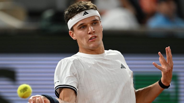 Czech Republic's Jakub Mensik at the French Open (AP Photo/Emma Da Silva)