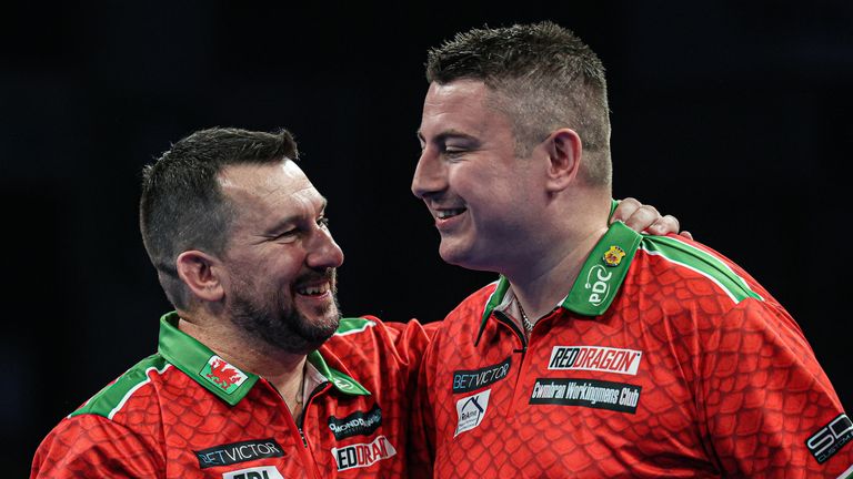 2025 finalists Wales made it through to the last 16 at the World Cup of Darts