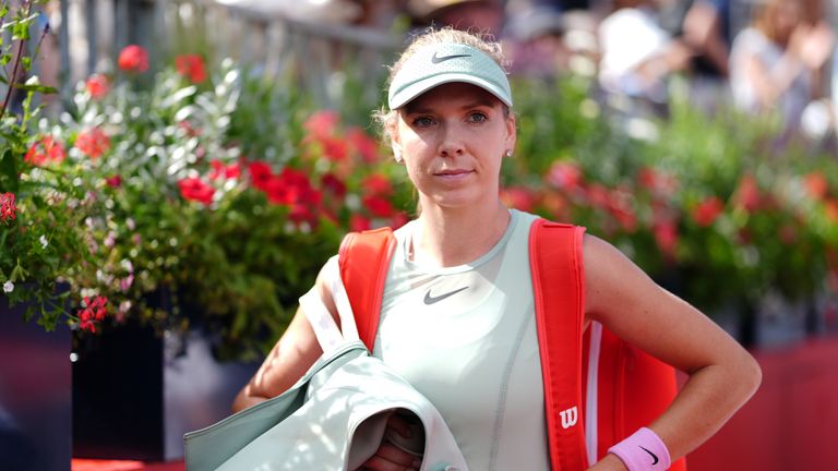 Katie Boulter deixa a quadra após perder para Donna Vekic na semifinal no Queen's