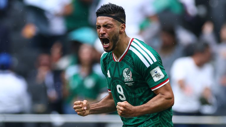 Mexico beat 10-man South Africa in their World Cup opener