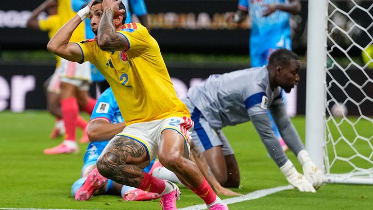 Colombia's Daniel Munoz (2) reacts after a missed shot at goal during the World Cup Group K soccer match between Colombia and Congo in Zapopan, near Guadalajara, Mexico, Tuesday, June 23, 2026. (AP Photo/Natacha Pisarenko)