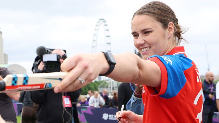 England's Nat Sciver-Brunt signs autographs during the Women's T20 World Cup launch in June 2026 (Getty Images)