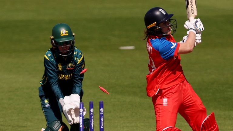 England rally to set Australia 158 to win T20 World Cup warm-up LIVE!