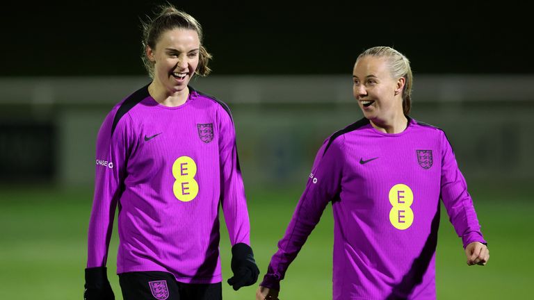 Man City are closing in on the signings of Niamh Charles and Beth Mead