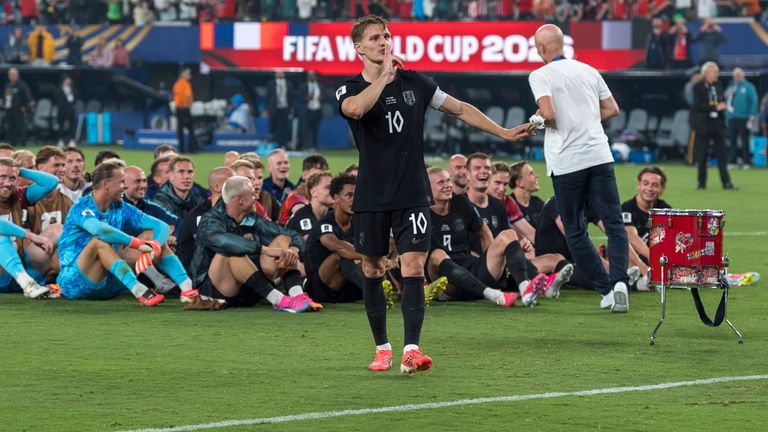 Celebration after the victory. Martin Odegaard (Norway, 10) is holding his finger in front of his mouth. The fans [supporters] are supposed to be quiet for a moment. Cheering, celebrated, cheers, cheer, emotions, celebrate FIFA World Cup 2026: Norway vs S Photo by: Marco Bader/picture-alliance/dpa/AP Images
