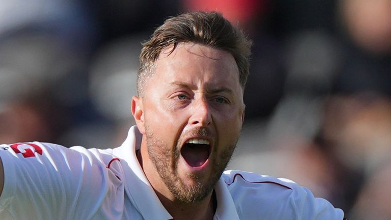 Robinson makes dream comeback after fearing he'd never play for England again