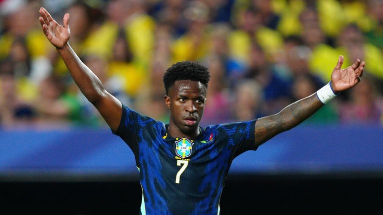 Brazil's Vinicius Junior (7) reacts during the World Cup Group C soccer match between Brazil and Haiti 