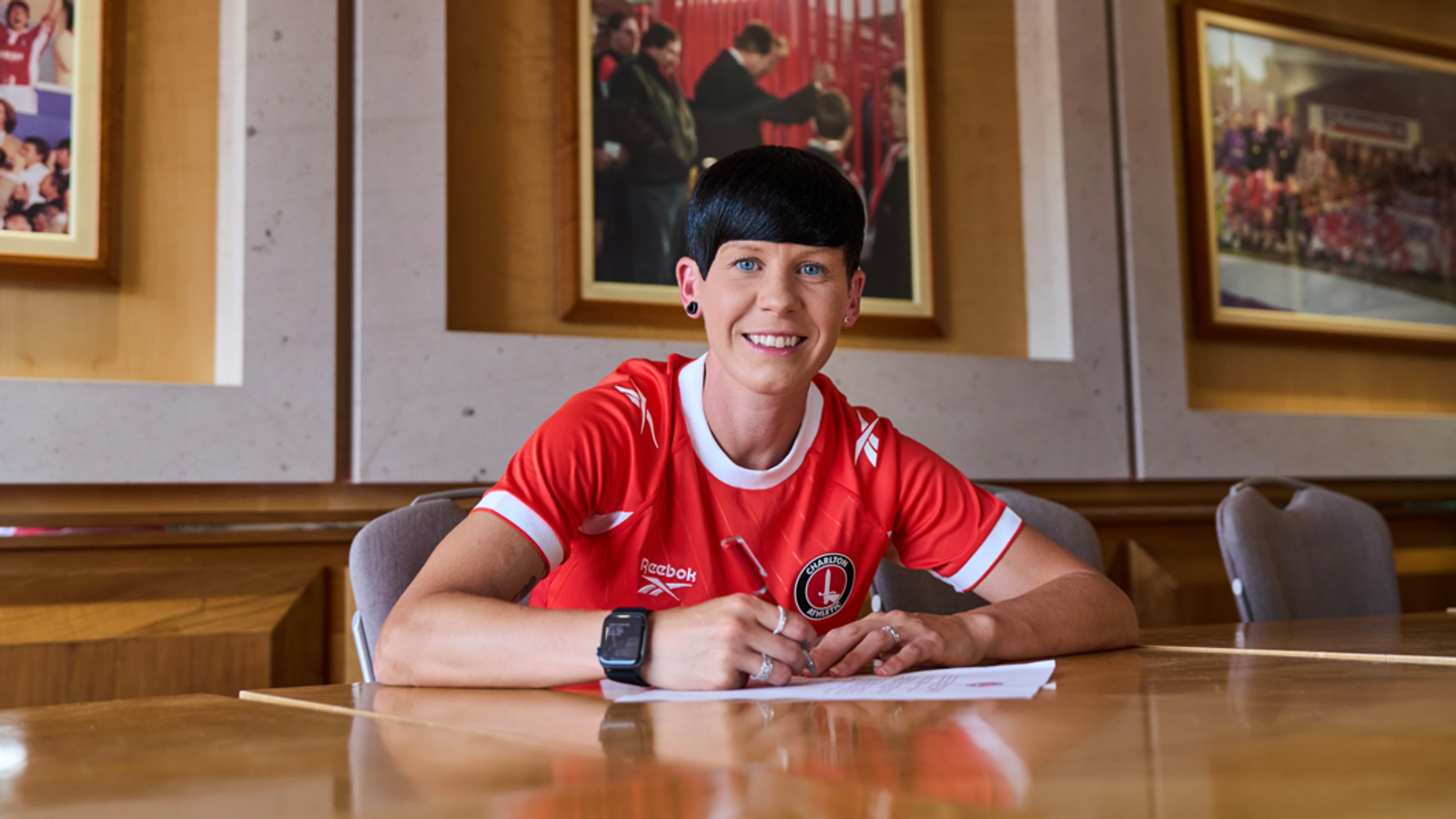 Charlton’s move for Neville suggests a shift in WSL promotion ambitions