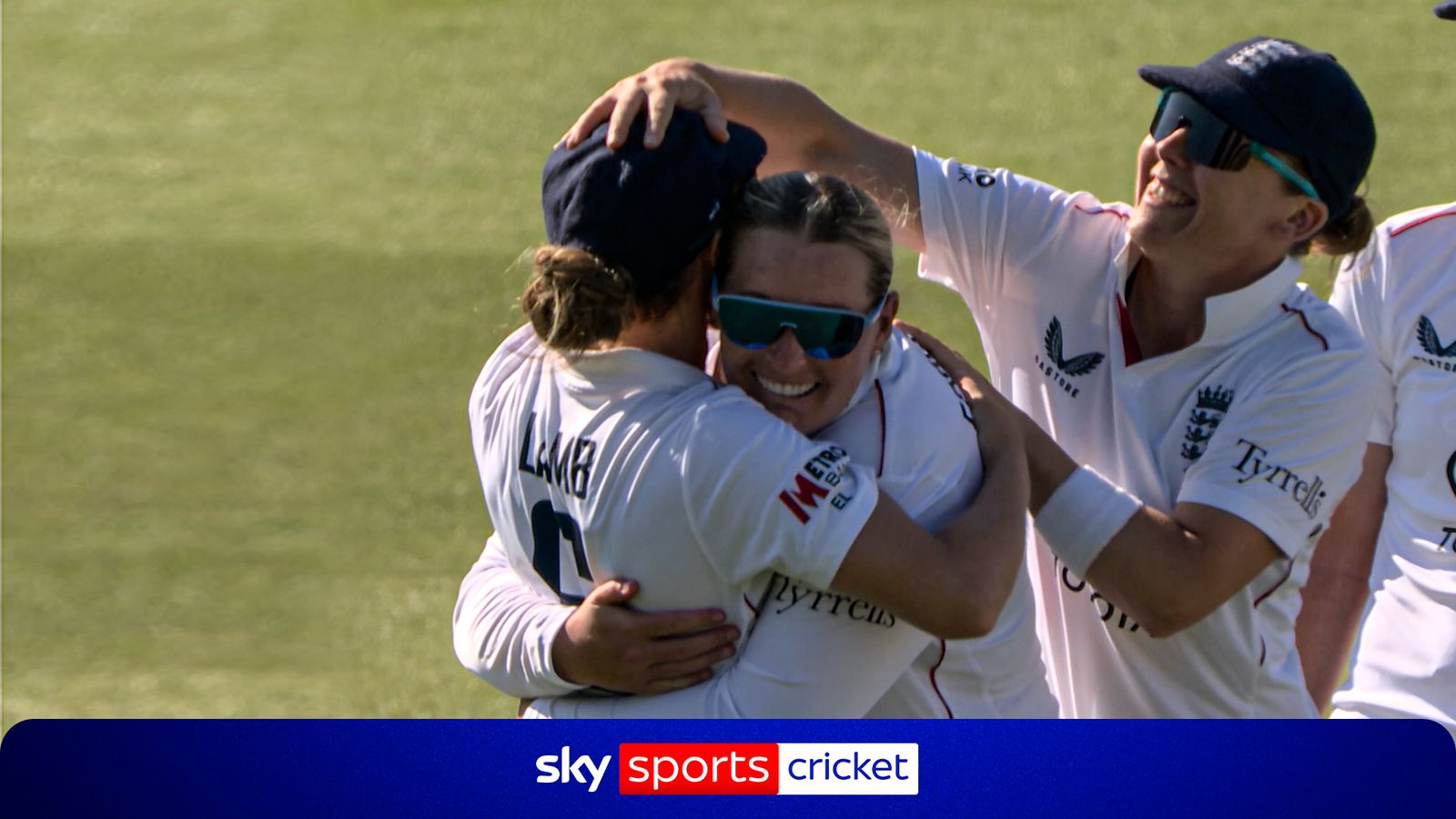 https://e0.365dm.com/26/07/1600x900/skysports-ecclestone-cricket_7295378.jpg?20260711172026