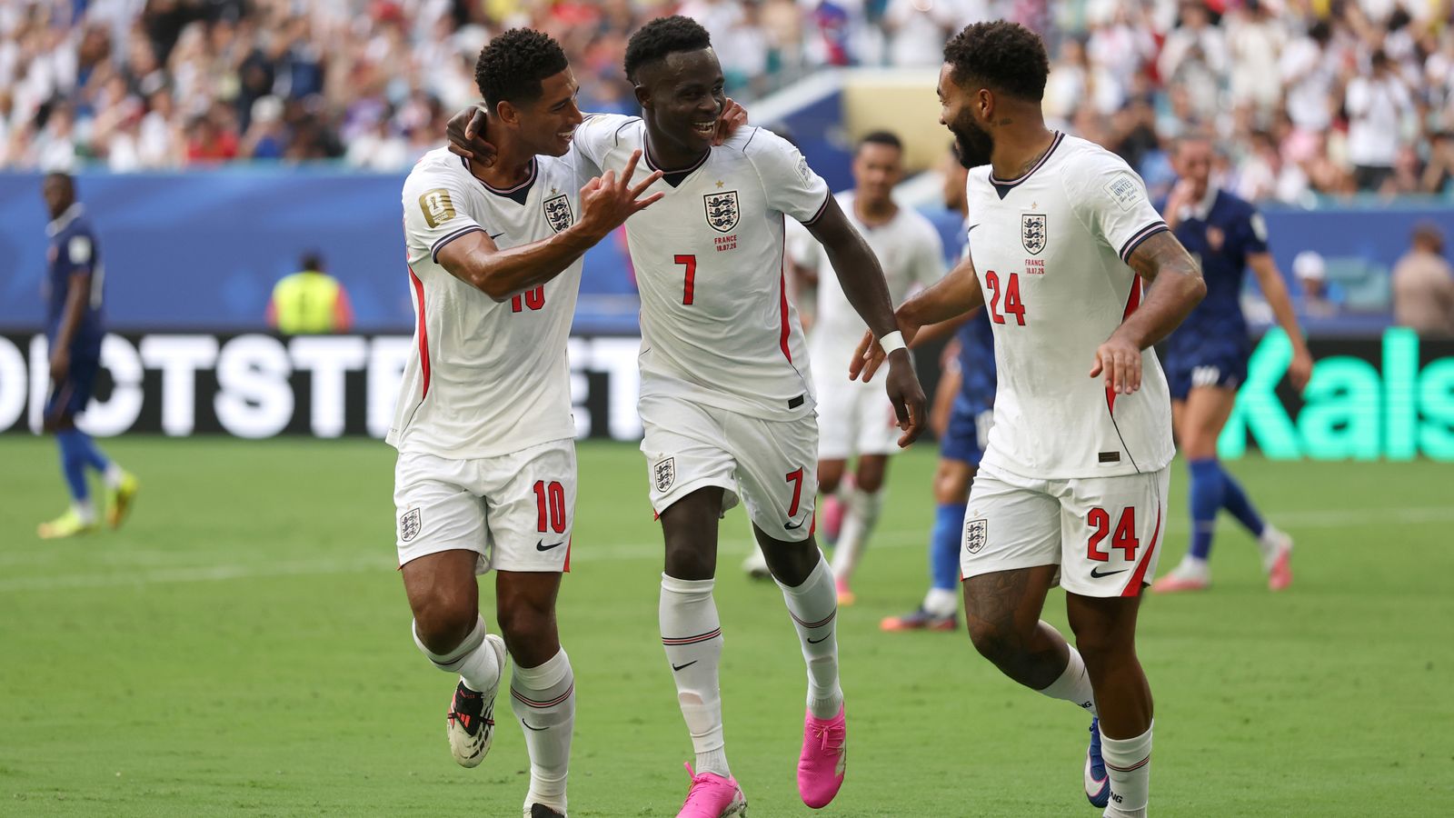 فرنسا 4 – 6 إنجلترا فرنسا 4 – 6 إنجلترا