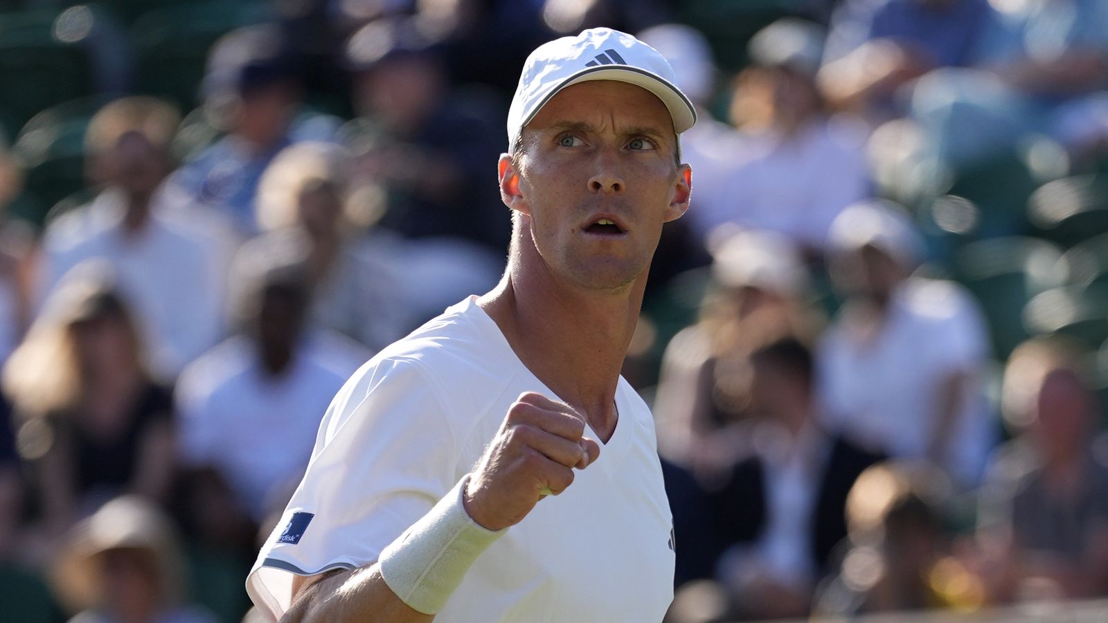 Wimbledon Day Four LIVE! Scores, updates, news, results with Iga Swiatek and Taylor Fritz as Katie Swan leads British hopes