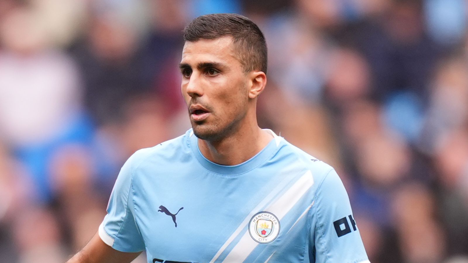 ريال مدريد يستعد لتقديم عرض رسمي لضم رودري من مانشستر سيتي