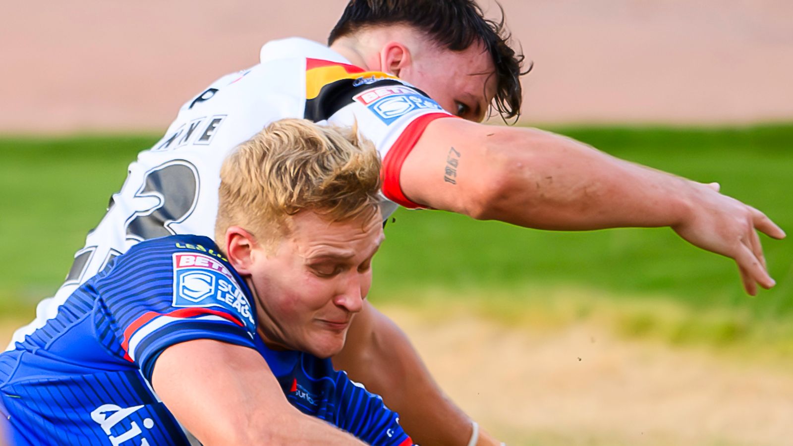 Wakefield battle to 26-12 win over Bradford for fifth straight Super League victory