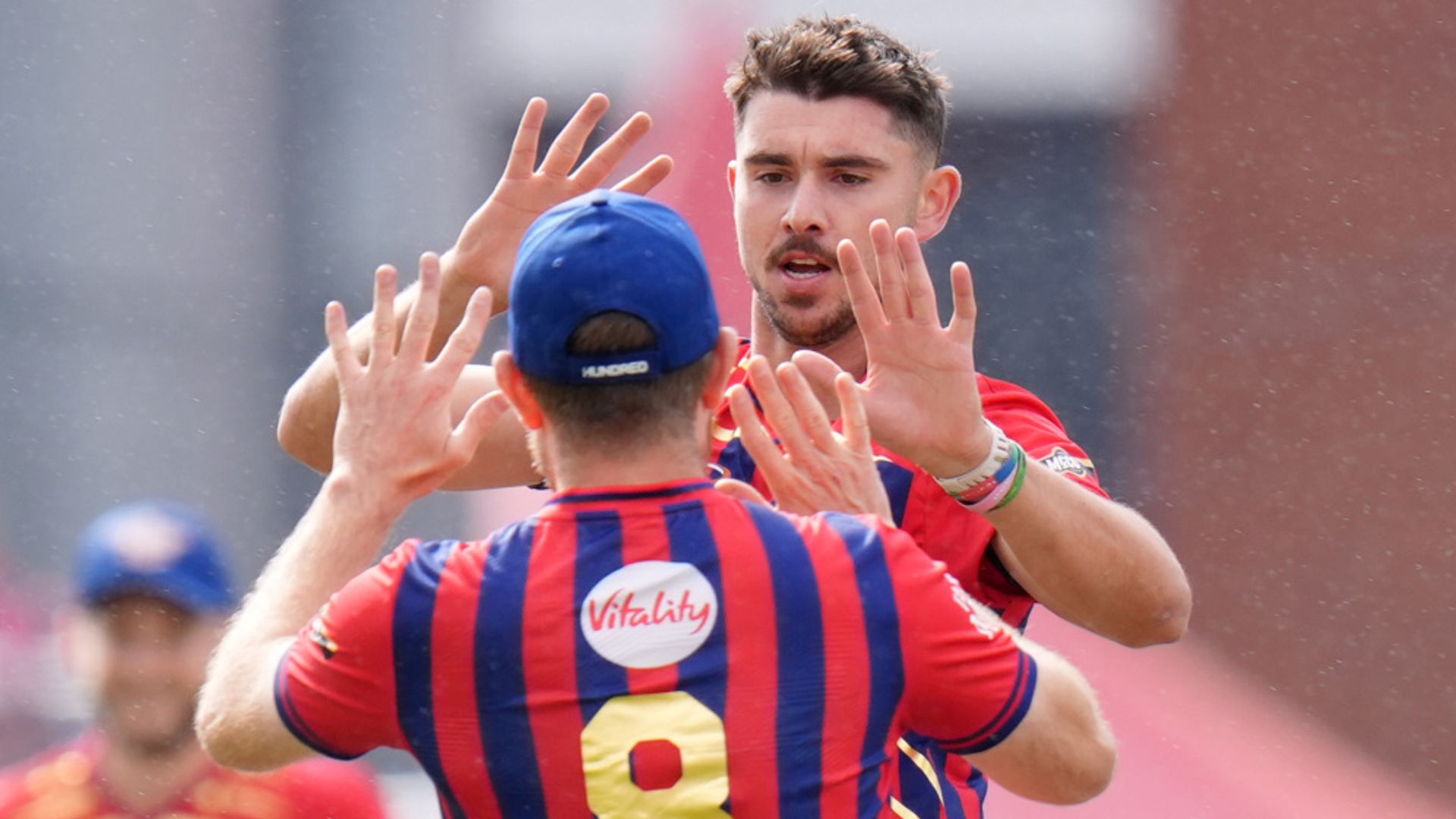 The Hundred eliminators LIVE! Tongue strikes twice as SunRisers chase 187