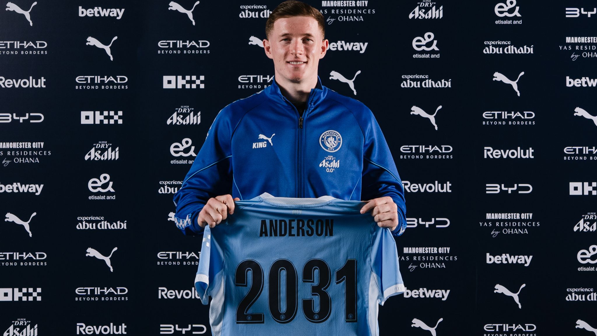 Elliot Anderson: New Man City signing sends Man Utd message after completing £116m move from Nottingham Forest