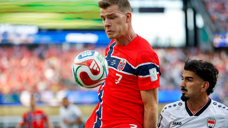 Alexander Sorloth in action for Norway against Iraq