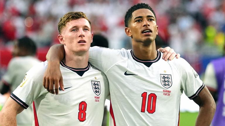 Elliot Anderson and Jude Bellingham after England's World Cup quarter-final win over Norway