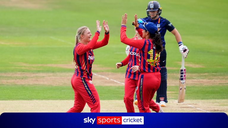 SUPER GIANTS CELEBRATE