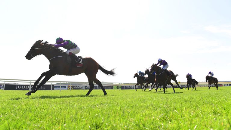 18-7-26 Curragh..Celeron e Oisin Murphy vencem o GAIN Railway Stakes (Grupo 2)..Healy Racing Photo