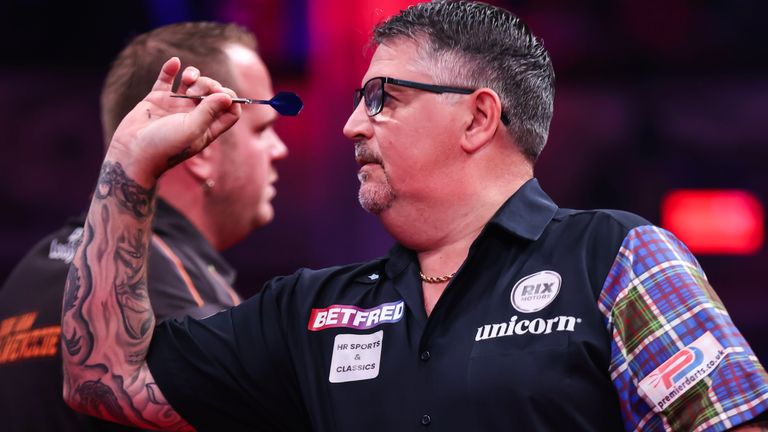 Gary Anderson in action against Dirk van Duijvenbode at the 2026 World Matchplay
