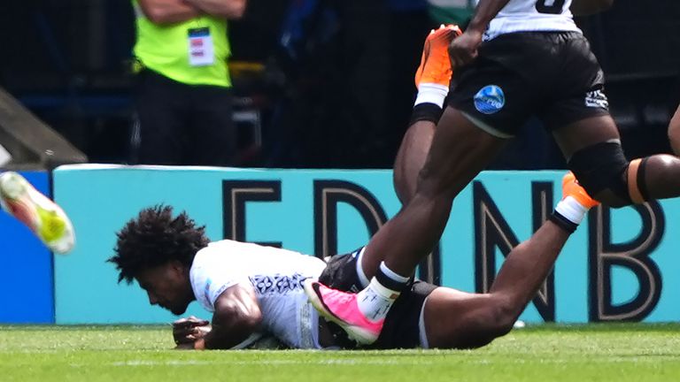 Isaiah Armstrong-Ravula scores Fiji's second try of the game