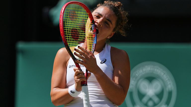 Jasmine Paolini in Wimbledon action