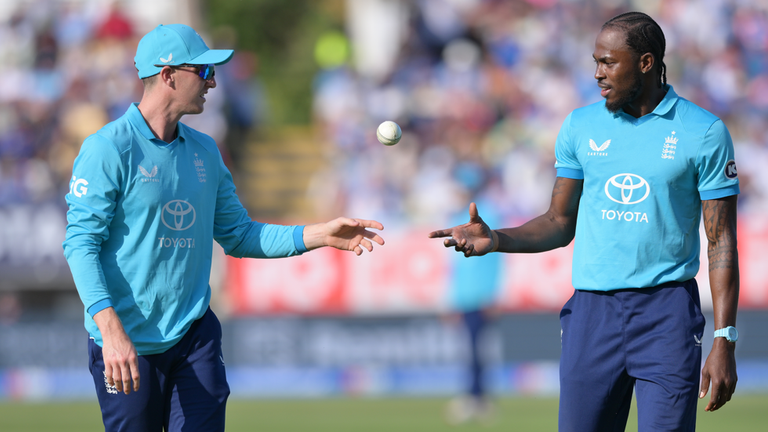 A Inglaterra precisa trazer outro marinheiro para o time do ODI para aliviar a pressão sobre Jofra Archer?