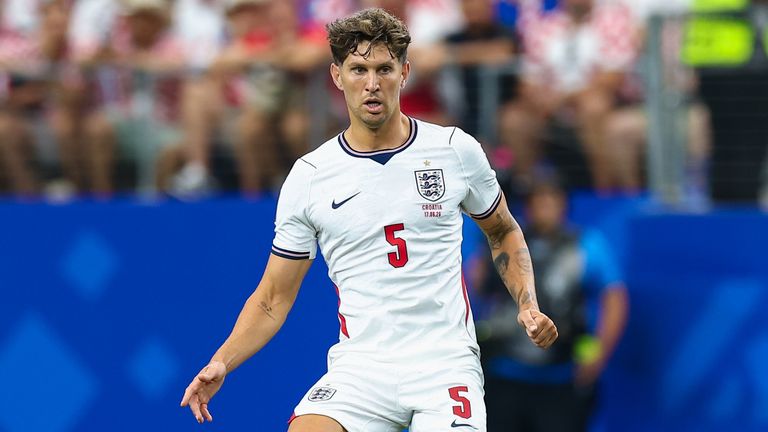 ARLINGTON, TX - JUNE 17: England defender John Stones (5) passes the ball during the FIFA World Cup 2026 Group L match between England and Croatia on June 17, 2026 at Dallas Stadium in Arlington, TX. (Photo by Matthew Visinsky/Icon Sportswire) (Icon Sportswire via AP Images)