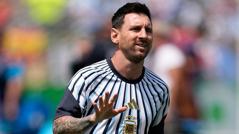Argentina's Lionel Messi exercises during warmup before the World Cup final soccer match between Spain and Argentina in East Rutherford, N.J., near New York, Sunday, July 19, 2026. (AP Photo/Ashley Landis)