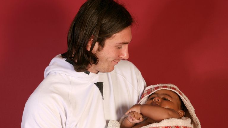 World Cup: Lionel Messi photographed with baby Lamine Yamal