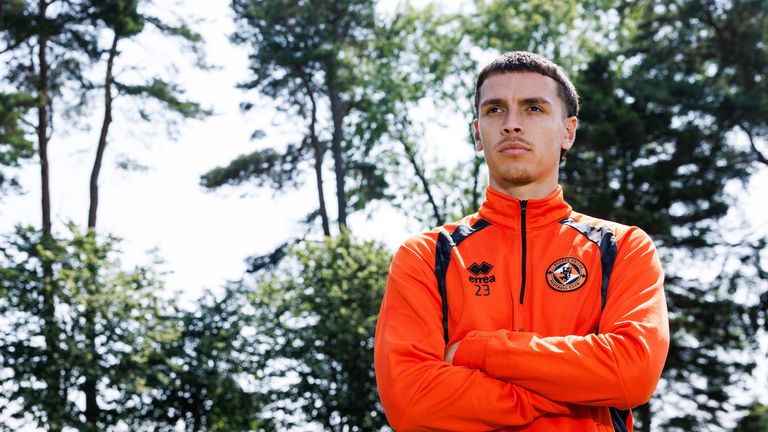 Australian full-back Joshua Rawlins has joined Dundee United from Melbourne Victory