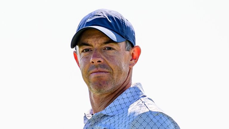 Rory McIlroy thrust himself into contention at the top of the leaderboard with an opening round of 65 at the Genesis Scottish Open 