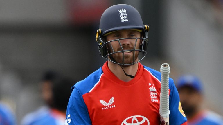 Phil Salt was dismissed with the first ball of the innings