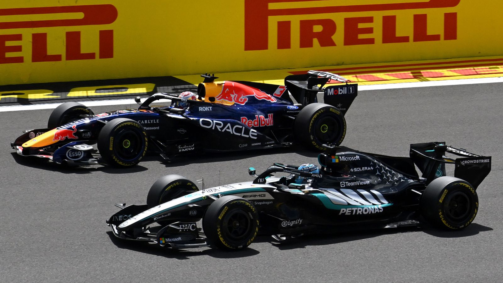 FIA、レッドブルの抗議を退けメルセデスのエンジンアップグレードを承認