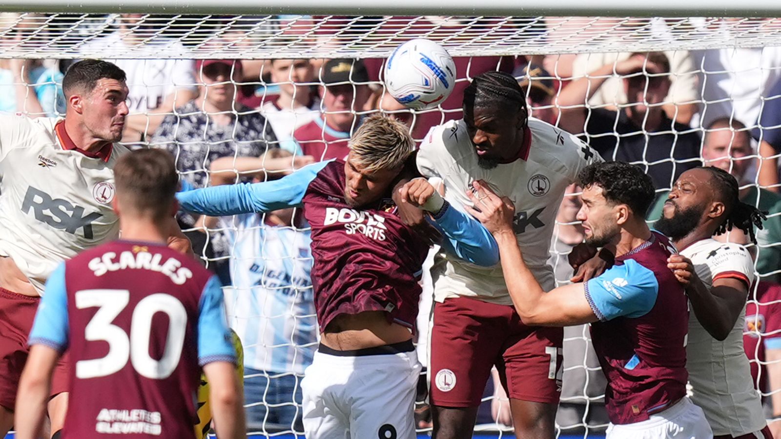 Charlton Athletic Beat West Ham 2-1 as Castellanos Misses Late Penalty