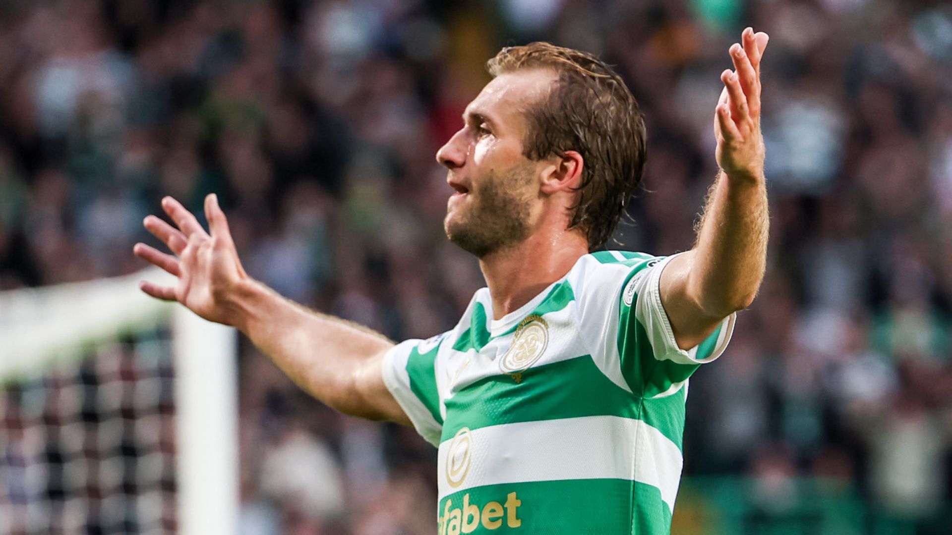 Dundee go close to late leveller at Celtic LIVE!