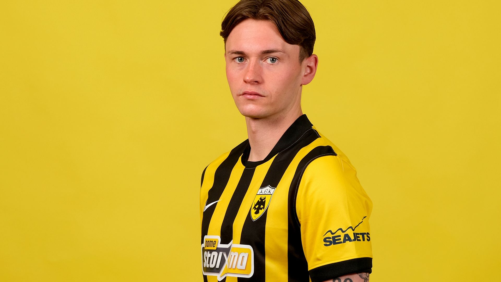 Scot Prem latest: Penrice completes Rangers medical